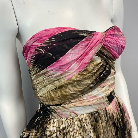 Diane von Furstenberg • Brighton Tiered silk chiffon Dress - Picture 7 of 16